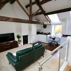 Pheasants Crossing - Luxurious And Cozy In Peaceful Rural Location Almondbury