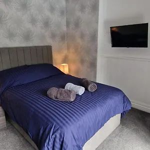 Cosy, Spacious And Comfortable Family Home. Kirkburton